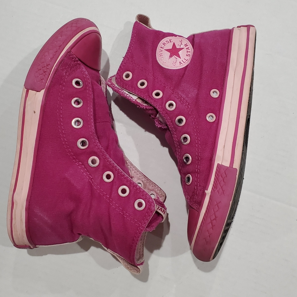 Converse Junior CT Slip IT HI Pink Sapphire
Sz 2